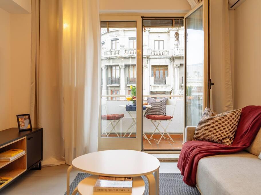 Amazing View Calea Victoriei Old City Bukares Bagian luar foto